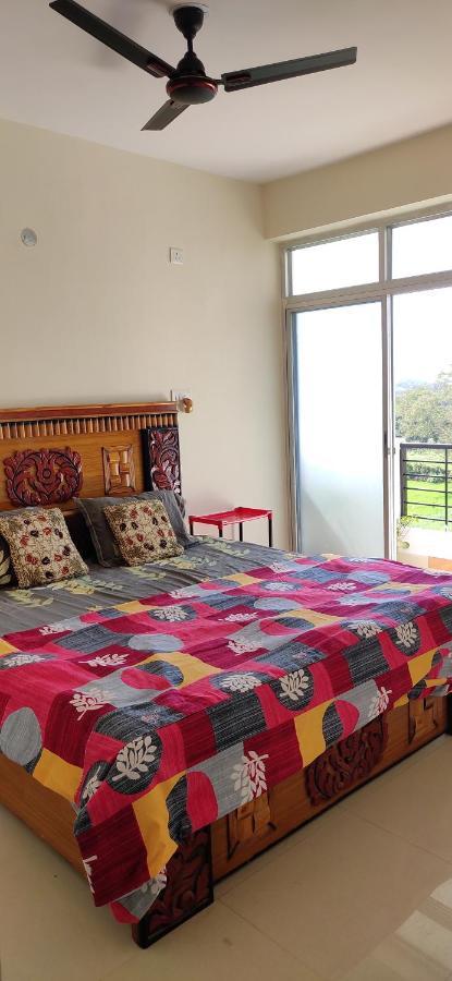 Love & Peace Apartment Джабалпур Екстериор снимка